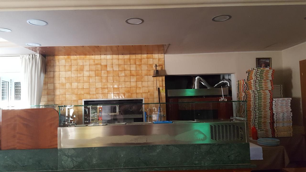 Hotel Ristorante Amalfitana Dello Экстерьер фото